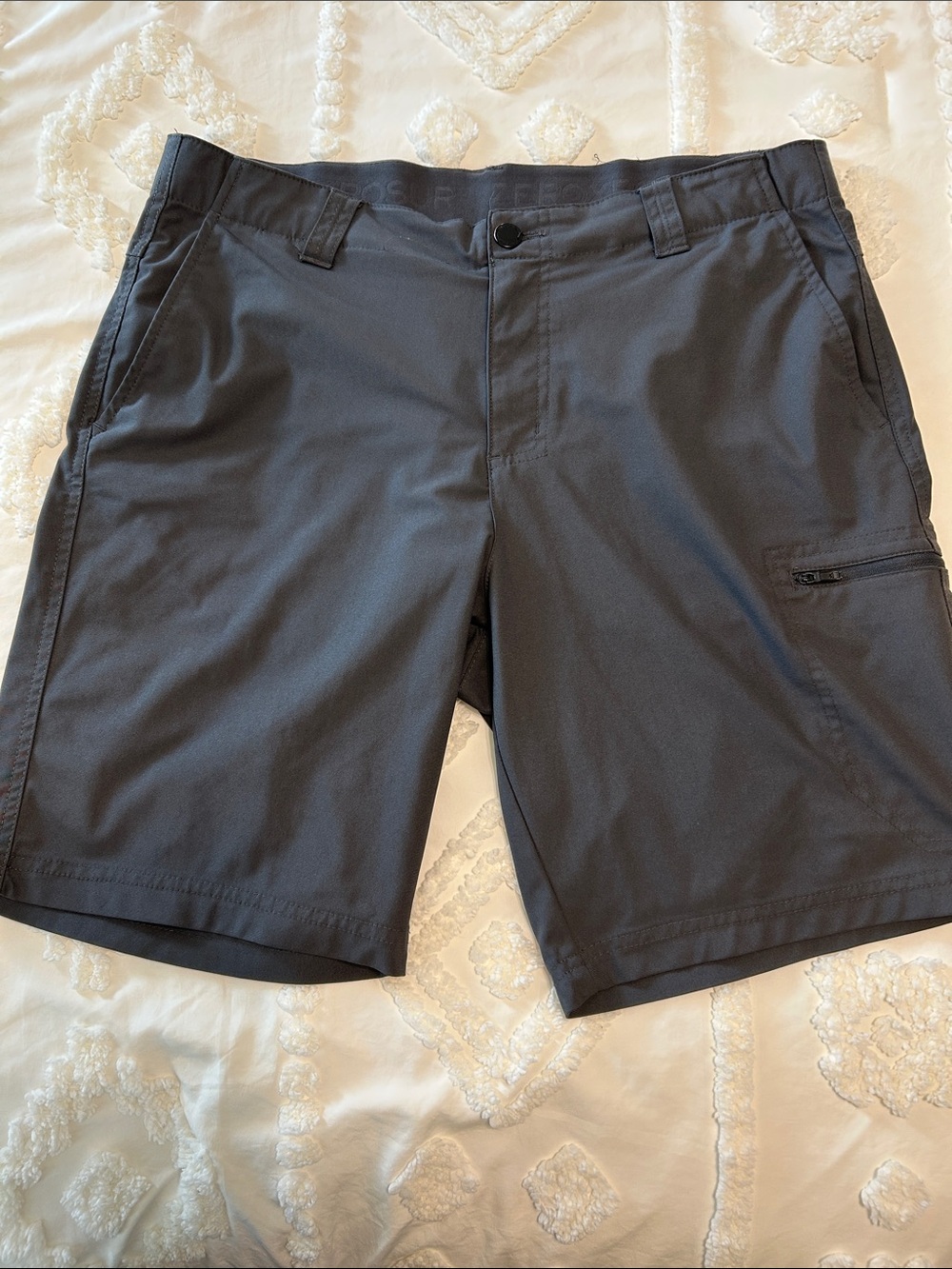 ZeroXposur Men's Charcoal Hybrid Shorts